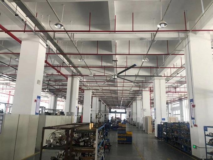 工業(yè)大風(fēng)扇電機(jī)震動(dòng)是什么原因造成的